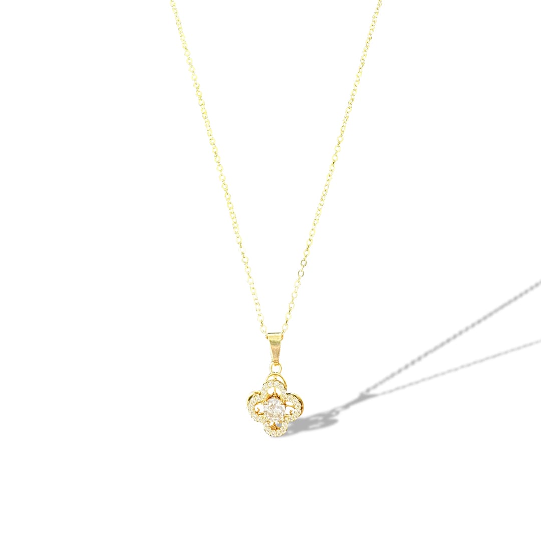 Gold Clover Pendant Necklace-16