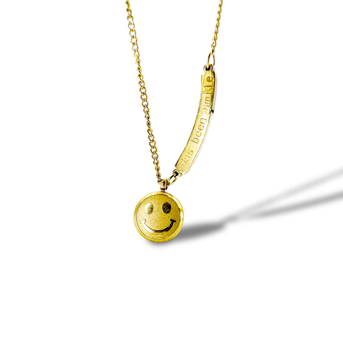 Gold Smiley Charm Pendant Necklace-01